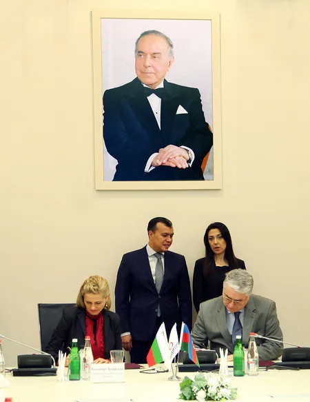 Azərbaycanla Bolqarıstan arasında 70-dən artıq sənəd imzalanıb