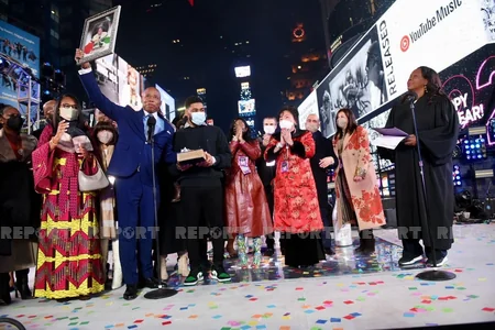 ABŞ-ın məşhur Times meydanında Yeni il şənliyi məhdudiyyətlə qeyd olunub 