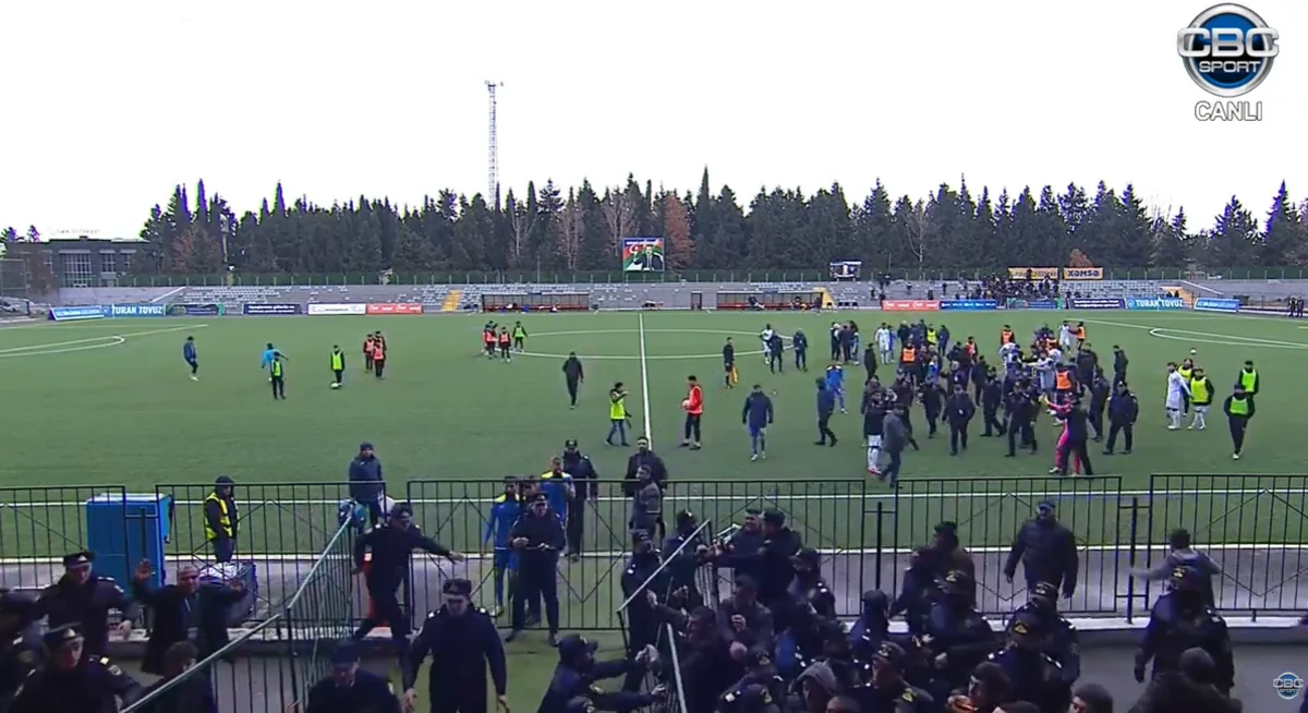 Turan Tovuz - Kəpəz oyunundan sonra dava düşüb