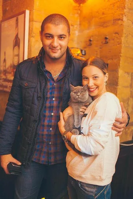 Rus Dram Teatrının aktrisası ailə qurub - FOTO