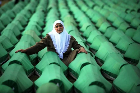 Srebrenitsada soyqırım qurbanı olan daha 136 bosniyalı müsəlman dəfn ediləcək
