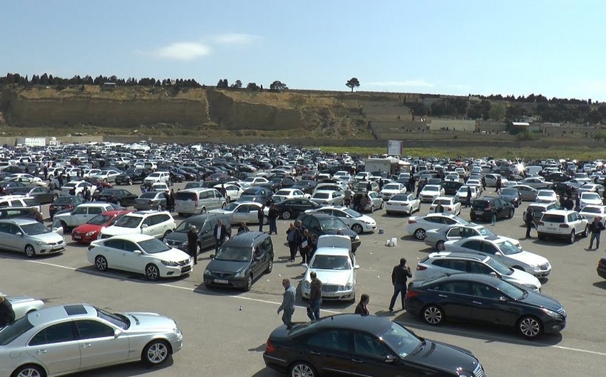 Avtomobil bazarında dələduz alverçilər peyda olub