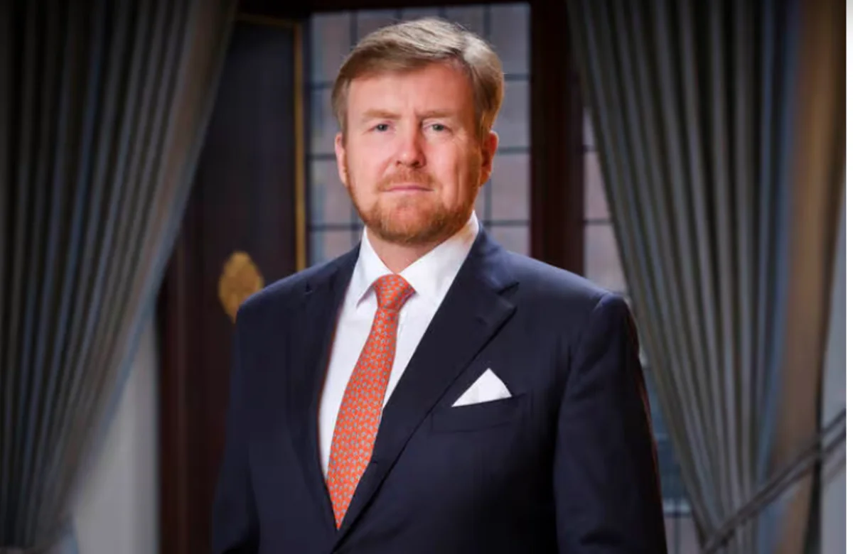 Niderland kralı dörd nazirin istefasını qəbul edib