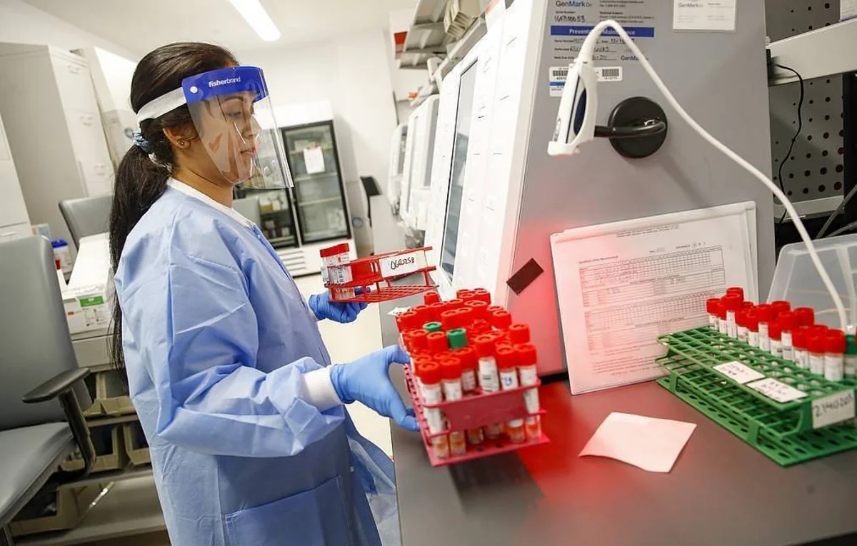 ABŞ-da koronavirusla bağlı testlərin sayı 10 milyonu keçdi