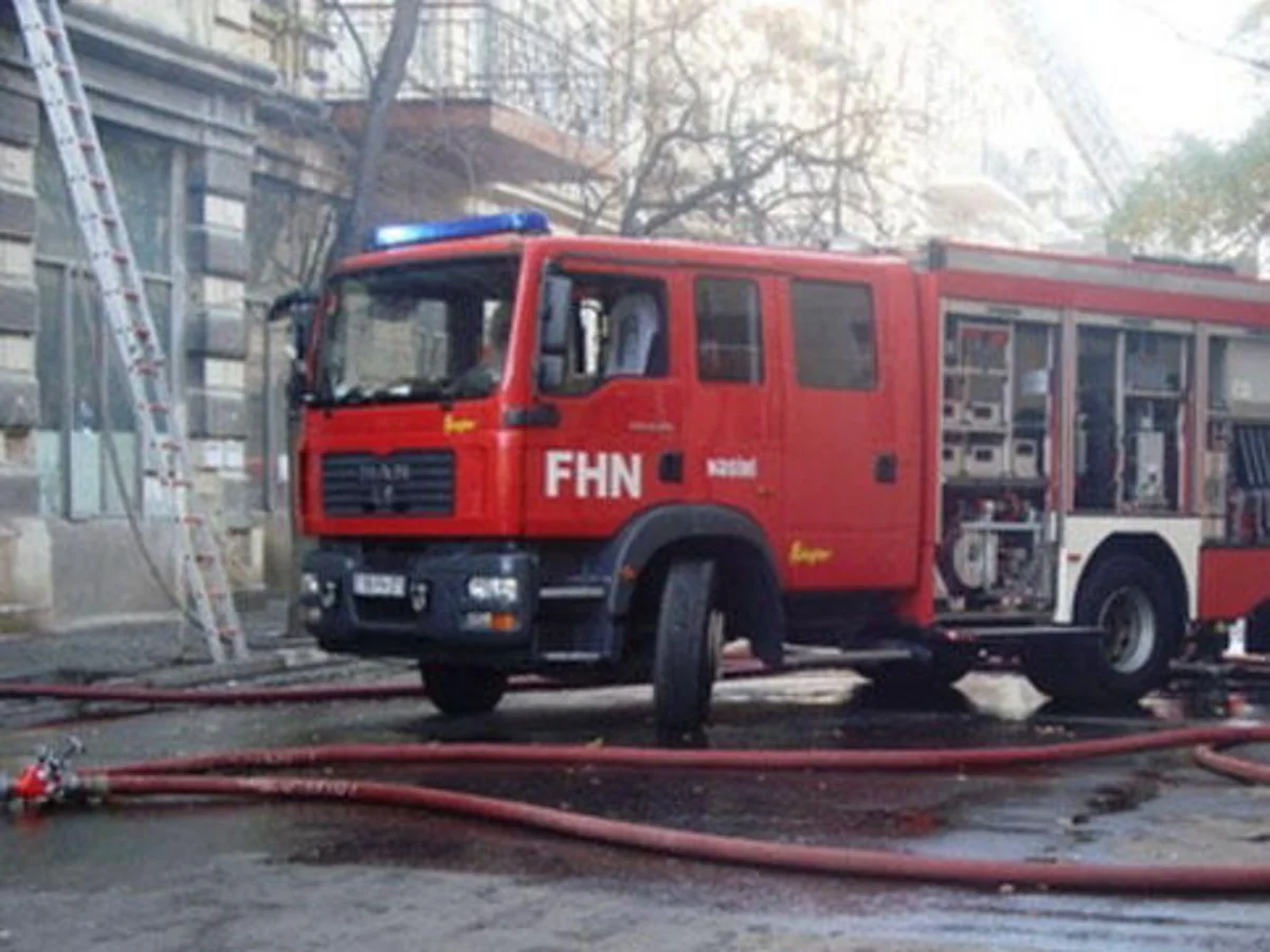 Gəncədə 5 otaqlı ev yanıb