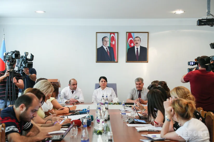Kliniki Tibbi Mərkəzdə xroniki böyrək çatışmazlığına həsr olunan mətbuat konfransı keçirilib