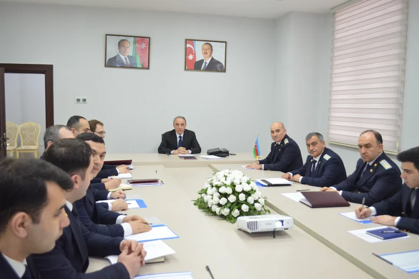 Baş prokuror 34 vətəndaşın müraciəti ilə bağlı göstərişlər verib