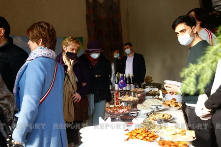 Azərbaycan Tbilisidə xeyriyyə yarmarkasında iştirak edir