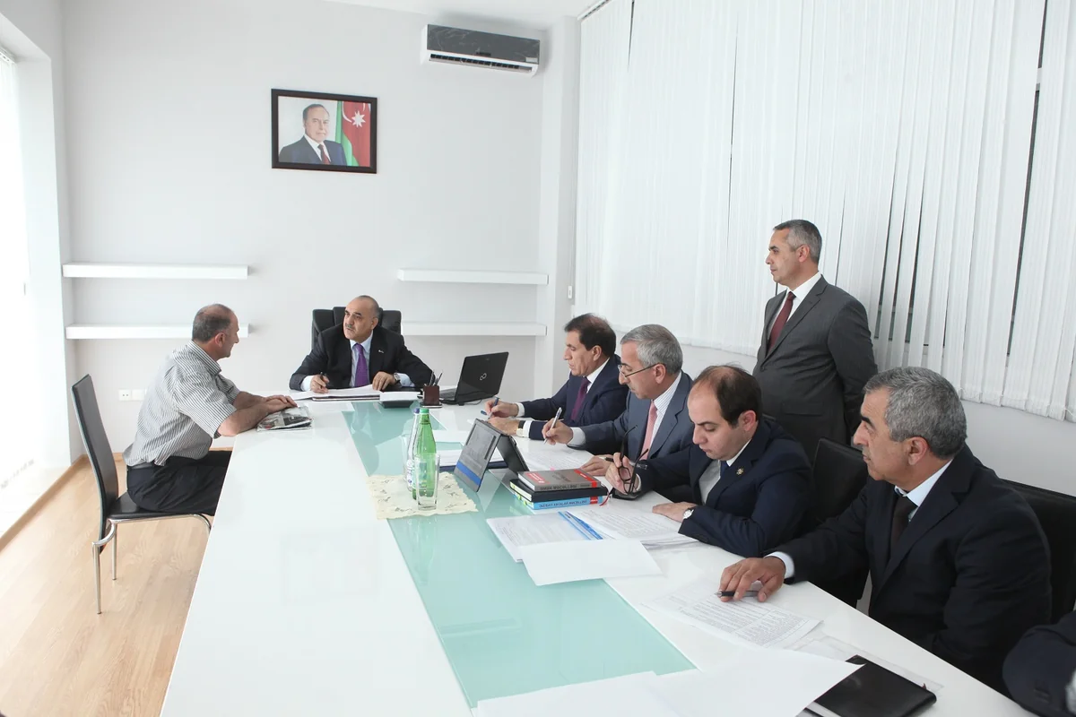 Nazir Qazaxda beş rayonun sakinləri ilə görüşüb