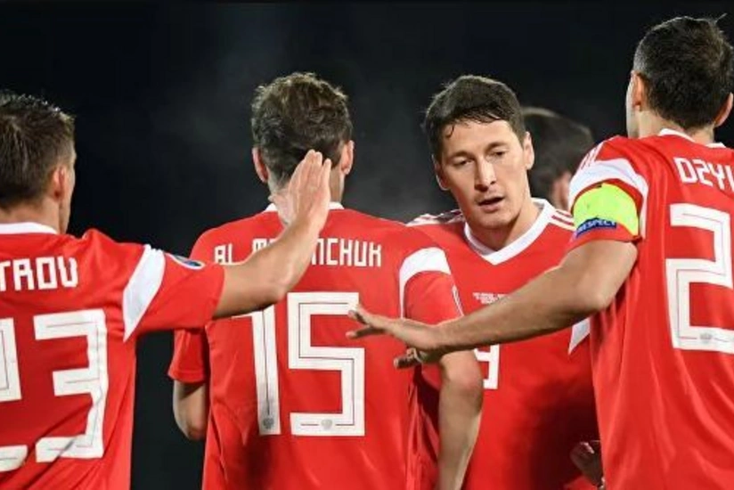 Rusiyalı futbolçular DÇ-2022-də neytral bayraq altında mübarizə aparmalıdırlar