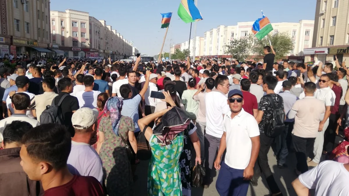 Parliament of Uzbekistan approves introduction of state of emergency in Karakalpakstan