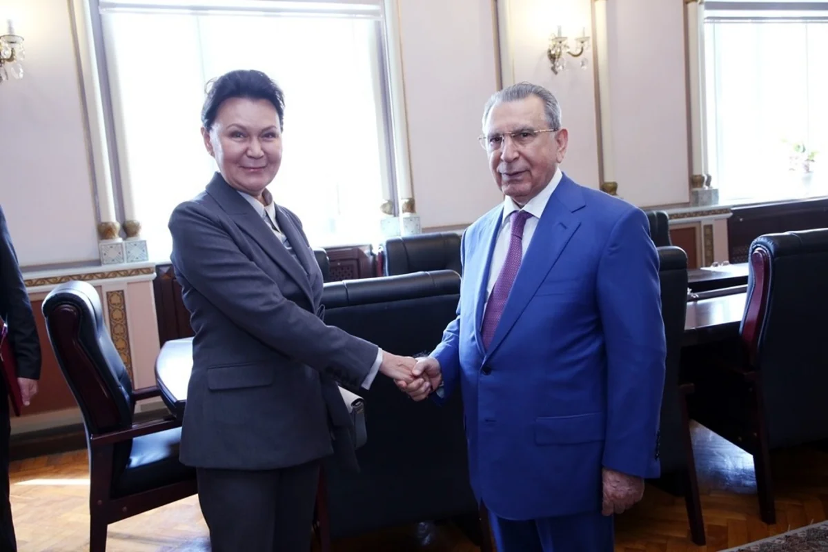 Ramiz Mehdiyev AMEA prezidenti kimi ilk görüşünü keçirib