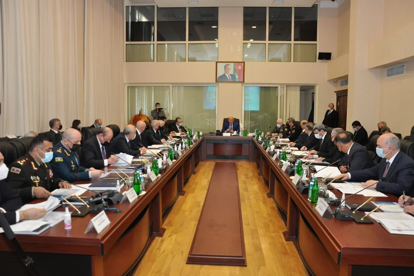 В МЧС Азербайджана обсудили подготовку плана гражданской обороны