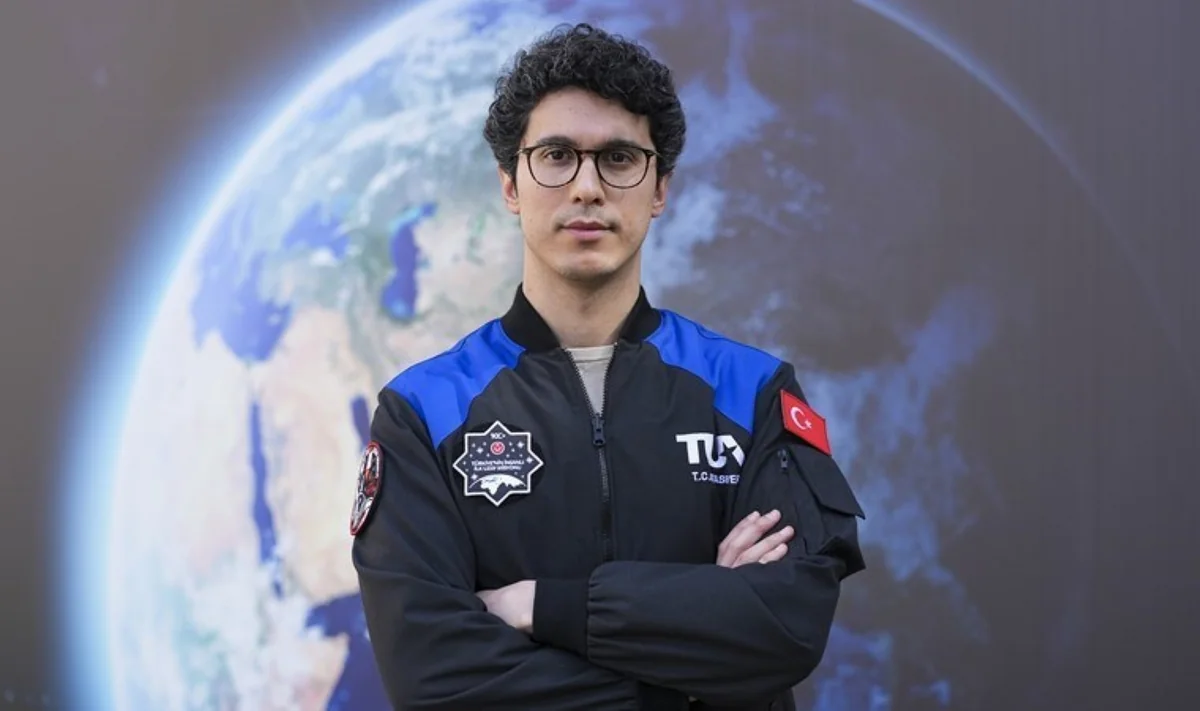 Türkiye's astronaut of Azerbaijani origin completes his space mission