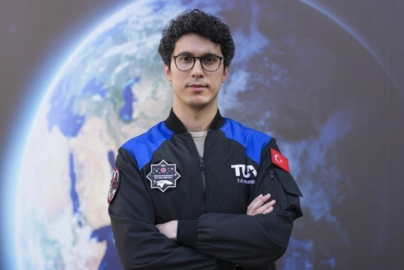 Türkiyənin azərbaycanlı astronavtı kosmosda missiyasını başa vurub - YENİLƏNİB