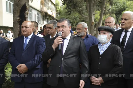 Xətaidə üç şəhidin xatirə lövhəsinin açılışı olub