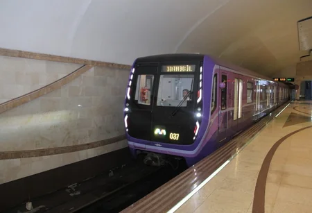 Bakı Metropoliteni Rusiya istehsalı olan daha iki yeni qatarı xəttə buraxıb