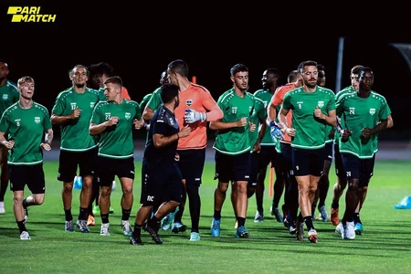 Aris Neftçi ilə oyundan əvvəl Bakıda ilk məşqinə çıxıb