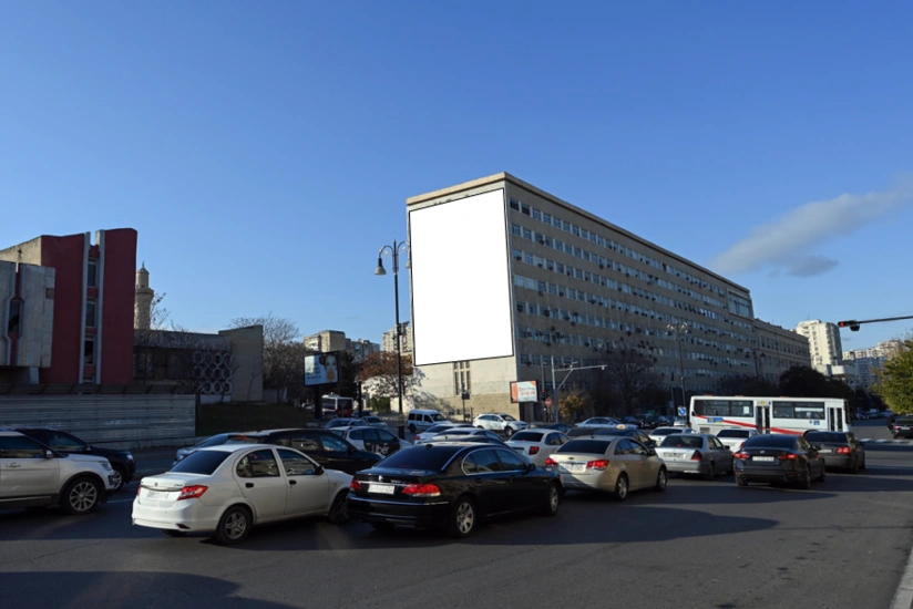 Mətbuat prospektində hərəkət məhdudlaşdırılacaq