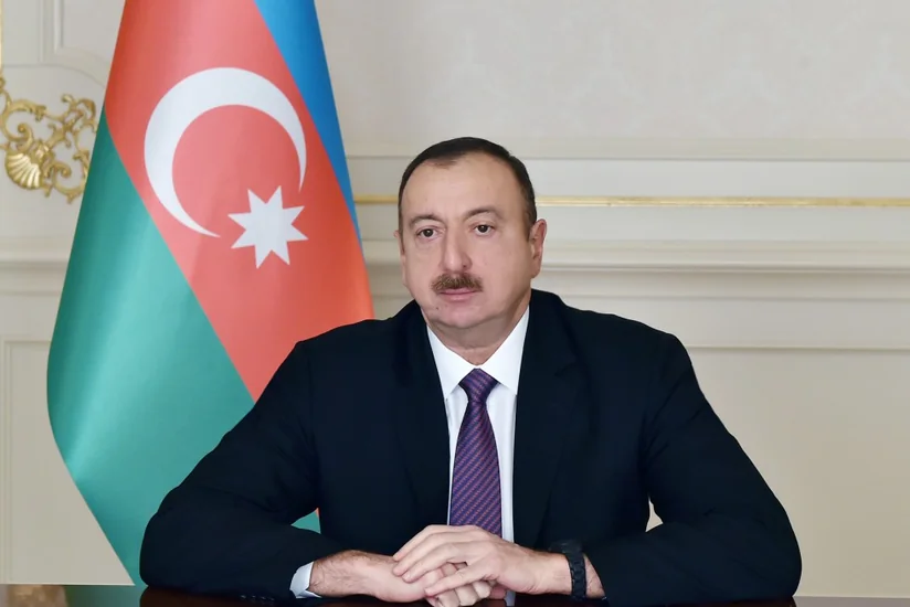 Prezident İlham Əliyev Dünya Azərbaycanlılarının Həmrəyliyi Günü və Yeni il münasibətilə Azərbaycan xalqını təbrik edib