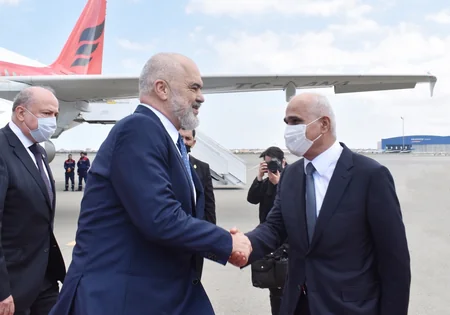 Albaniyanın Baş naziri Azərbaycana rəsmi səfərə gəlib