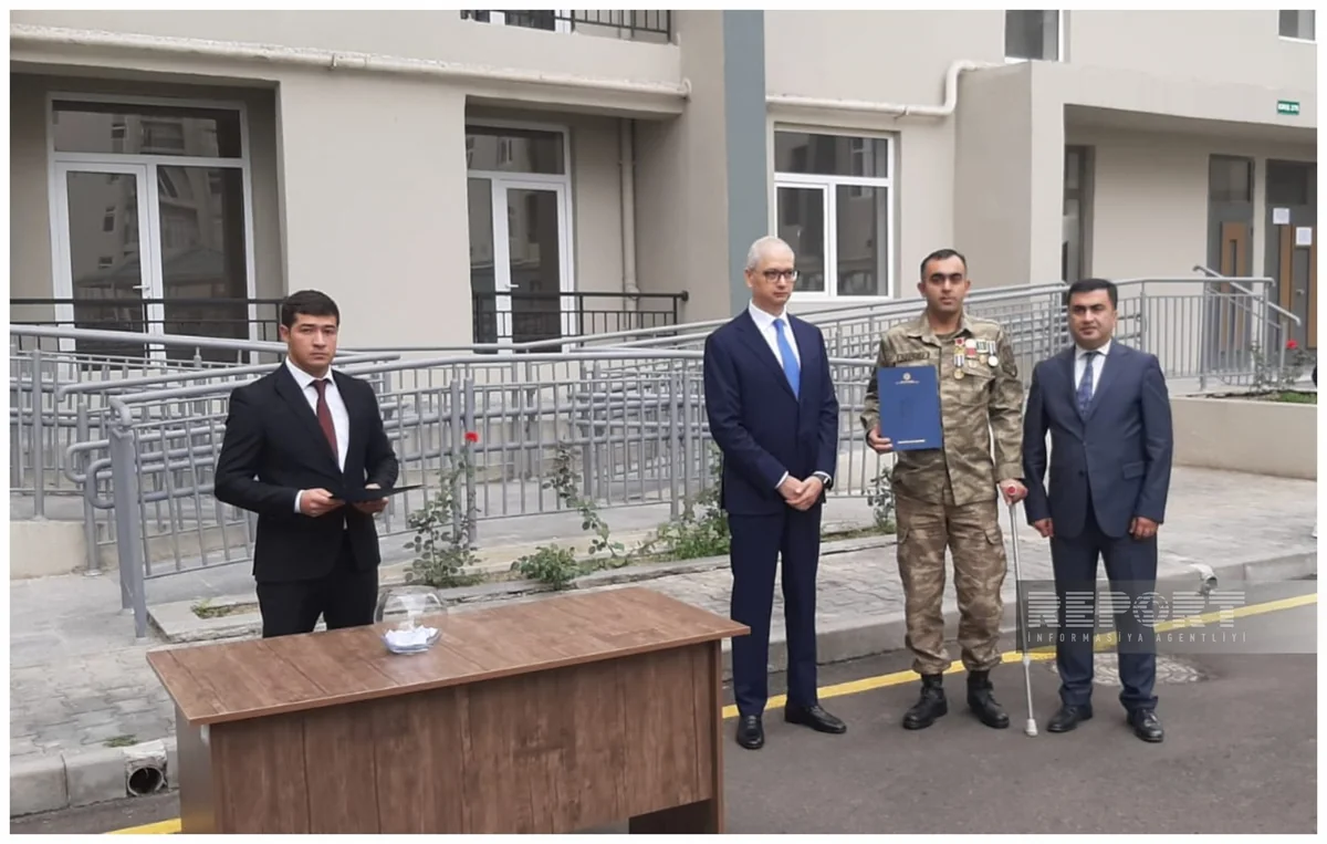 Gəncədə şəhid ailələri və müharibə əlillərinə 65 mənzil verilib