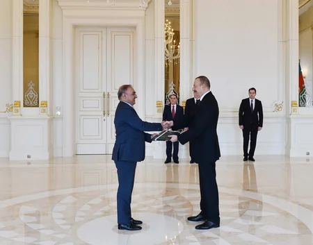 Prezident İlham Əliyev Pakistanın yeni səfirinin etimadnaməsini qəbul edib
