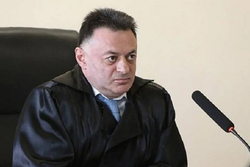 Robert Koçaryanı zaminə buraxan hakimə cinayət işi açılıb
