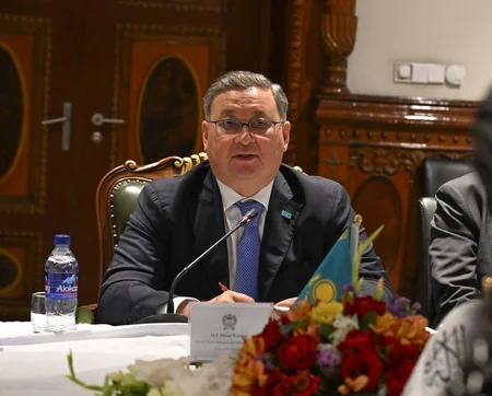 Qazaxıstan və Əfqanıstan Trans-Əfqan dəmir yolunun tikintisi haqqında Memorandum imzalayıb