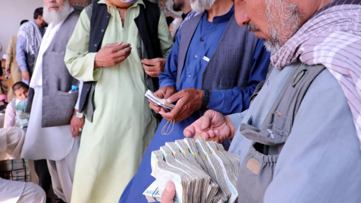 Reuters: Afghan banking system experiencing crisis