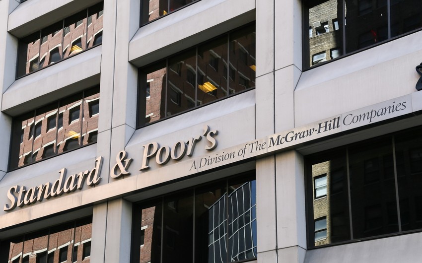S&P: “Azərbaycan neft hasilatını sabit səviyyəsində saxlayıb”