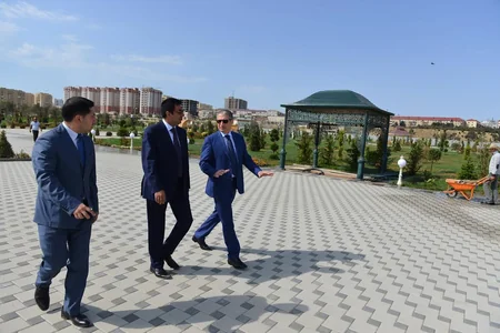 Bakı Ali Neft Məktəbinin rektoru Azərikimya İstehsalat Birliyində olub