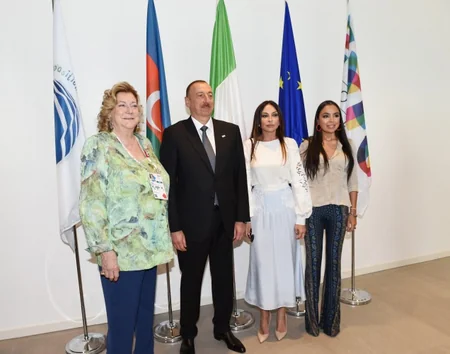 İlham Əliyev “Milan Expo 2015” sərgisində dövlət bayraqlarının qaldırılması mərasimində iştirak edib