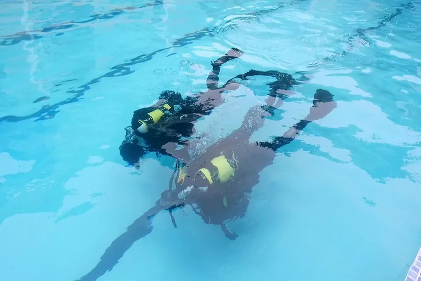 На полигоне ВМС Азербайджана проходят тренировки водолазов - ВИДЕО