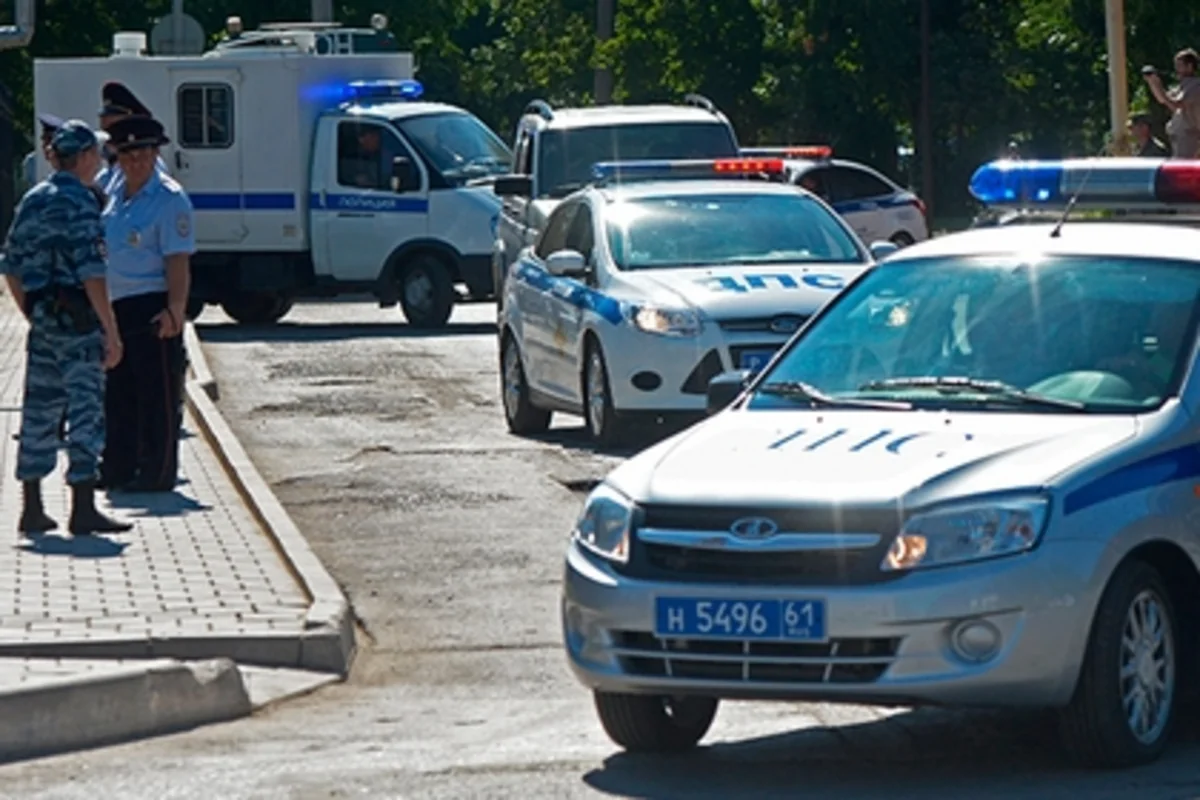 Взрыв прогремел в здании Университета торговли в Донецке