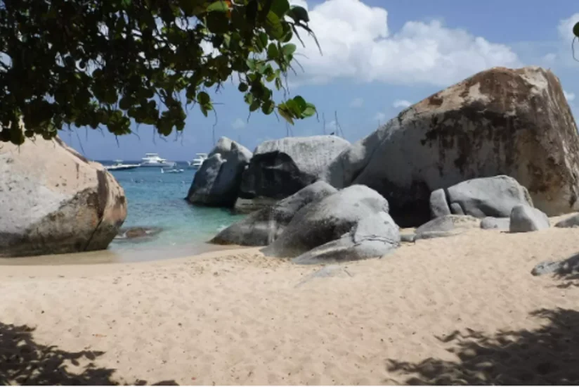 Еще одни Карибские острова открыли границы для туристов