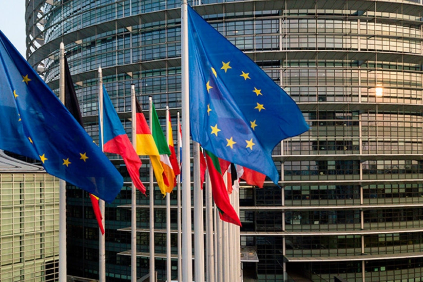 Европарламент отказался причислить атом и газ к безвредным источникам энергии