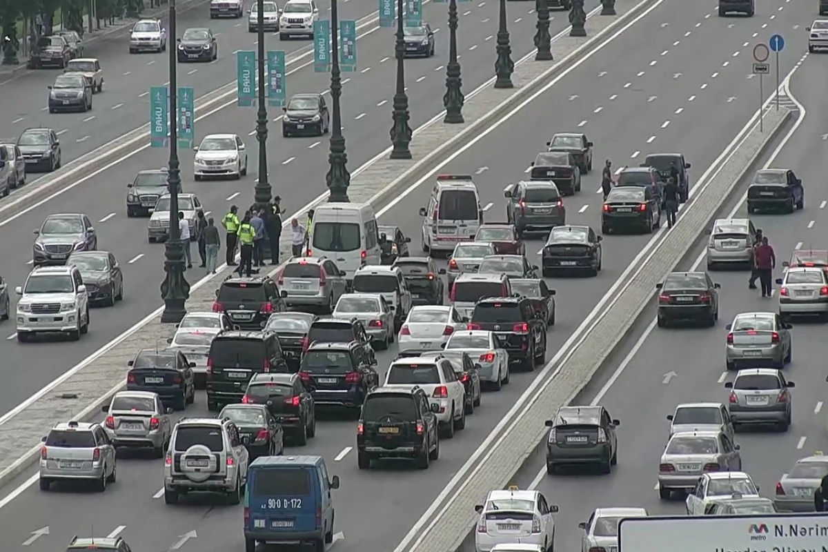 На проспекте Гейдара Алиева произошло ДТП