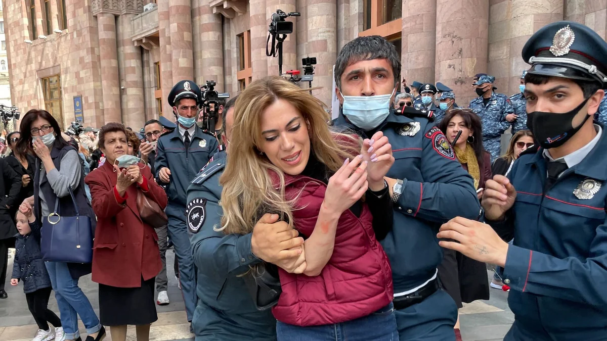Ermənistanda aksiyada 1 nəfər ölüb, 180 nəfər saxlanılıb