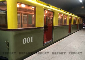 В метрополитене Баку демонстрируются ретро-вагоны