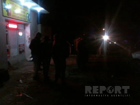 ​Tovuzda it qəzaya səbəb olub, maşın ticarət obyektinə çırpılıb - FOTO
