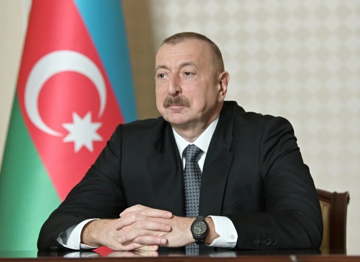 Prezident İlham Əliyev: Biz bu virusla yaşamalı olacağıq