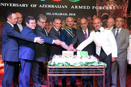 Azərbaycan Ordusunun 100 illik yubileyi Pakistanda təntənəli qeyd olunub