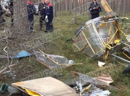 Самодельный самолет разбился под Петербургом, есть жертвы