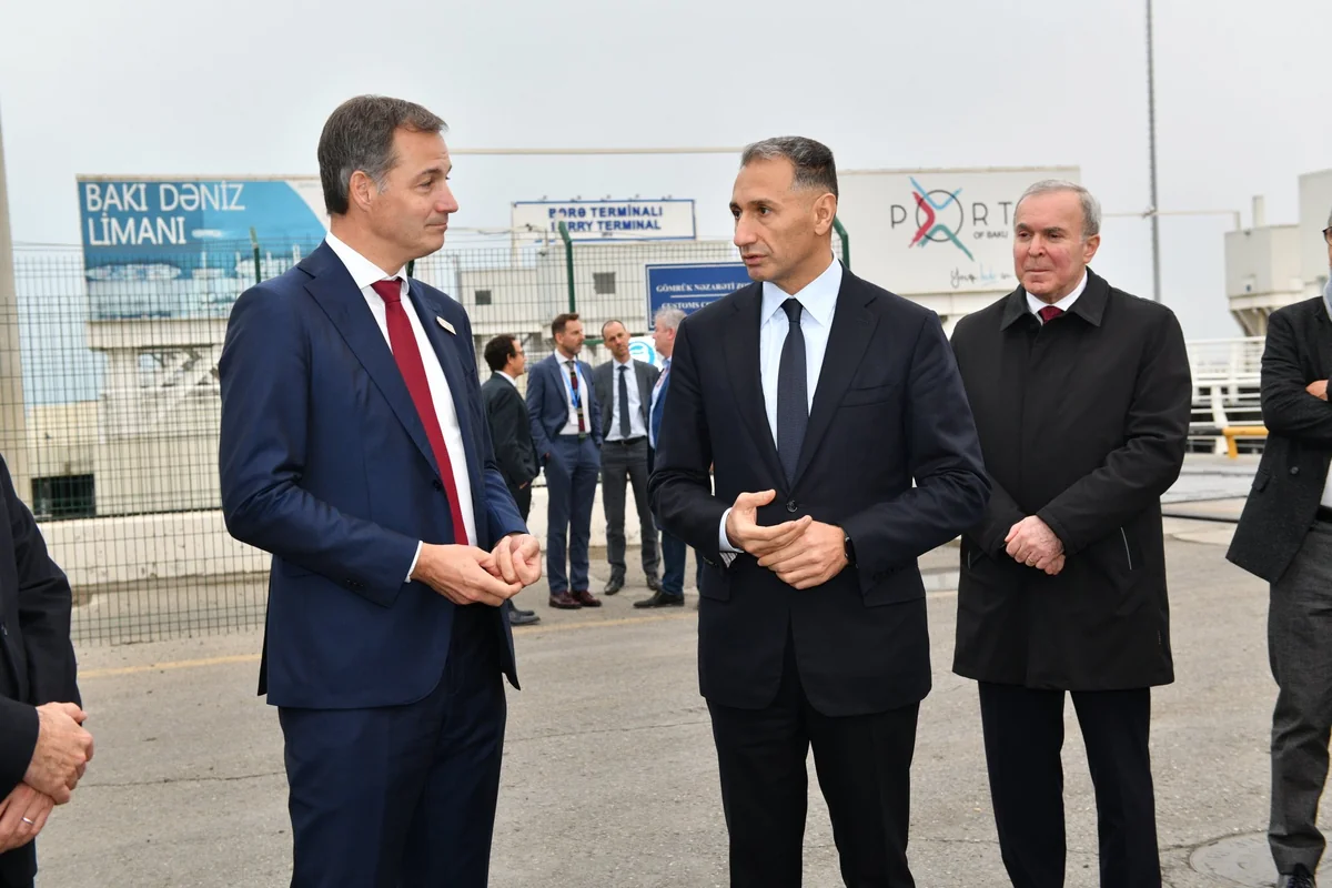 Belçikanın Baş naziri Bakı Limanında olub