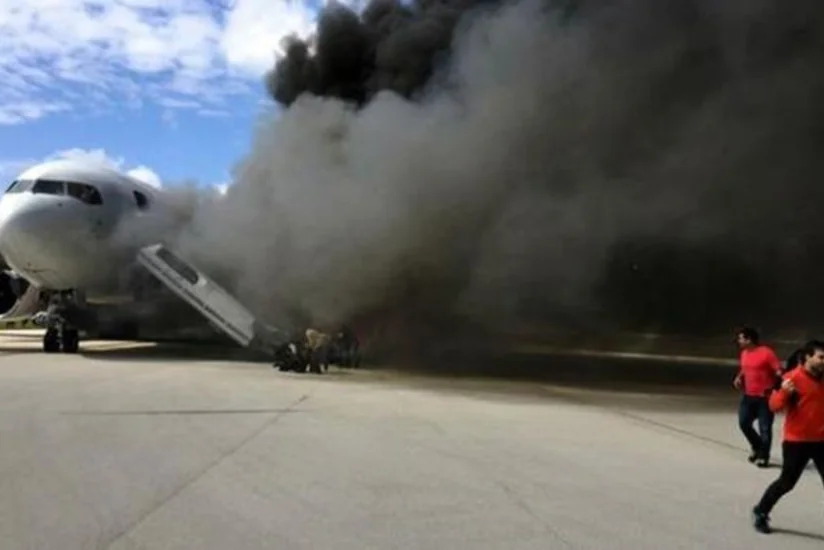 ​В Джакарте два самолета столкнулись на взлетно-посадочной полосе