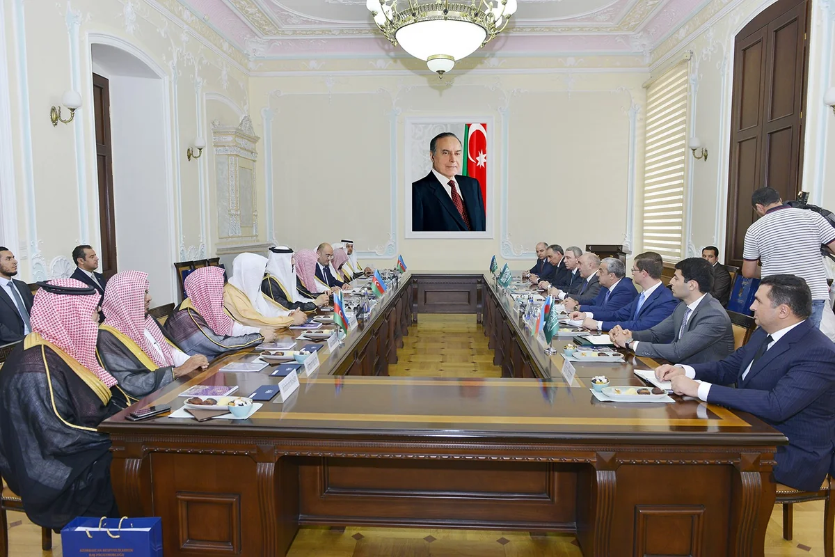 Baş prokuror Səudiyyə Ərəbistanının ədliyyə nazirini qəbul edib