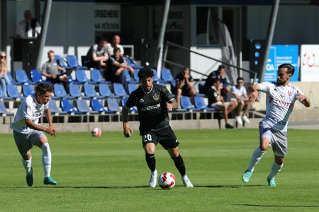 Qarabağ ilk yoxlama oyununda Rumıniya klubunu darmadağın edib