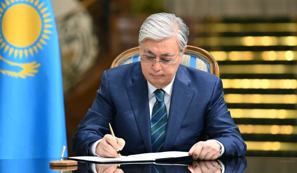 Tokayev Terrorla Mübarizə və Xarici Kəşfiyyat Xidmətlərinin rəhbərlərini vəzifədən azad edib