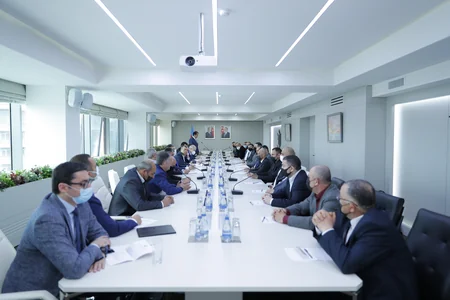 Sahil Babayev məşqçilərlə görüşüb